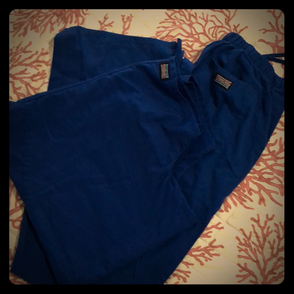 Cherokee Scrub set